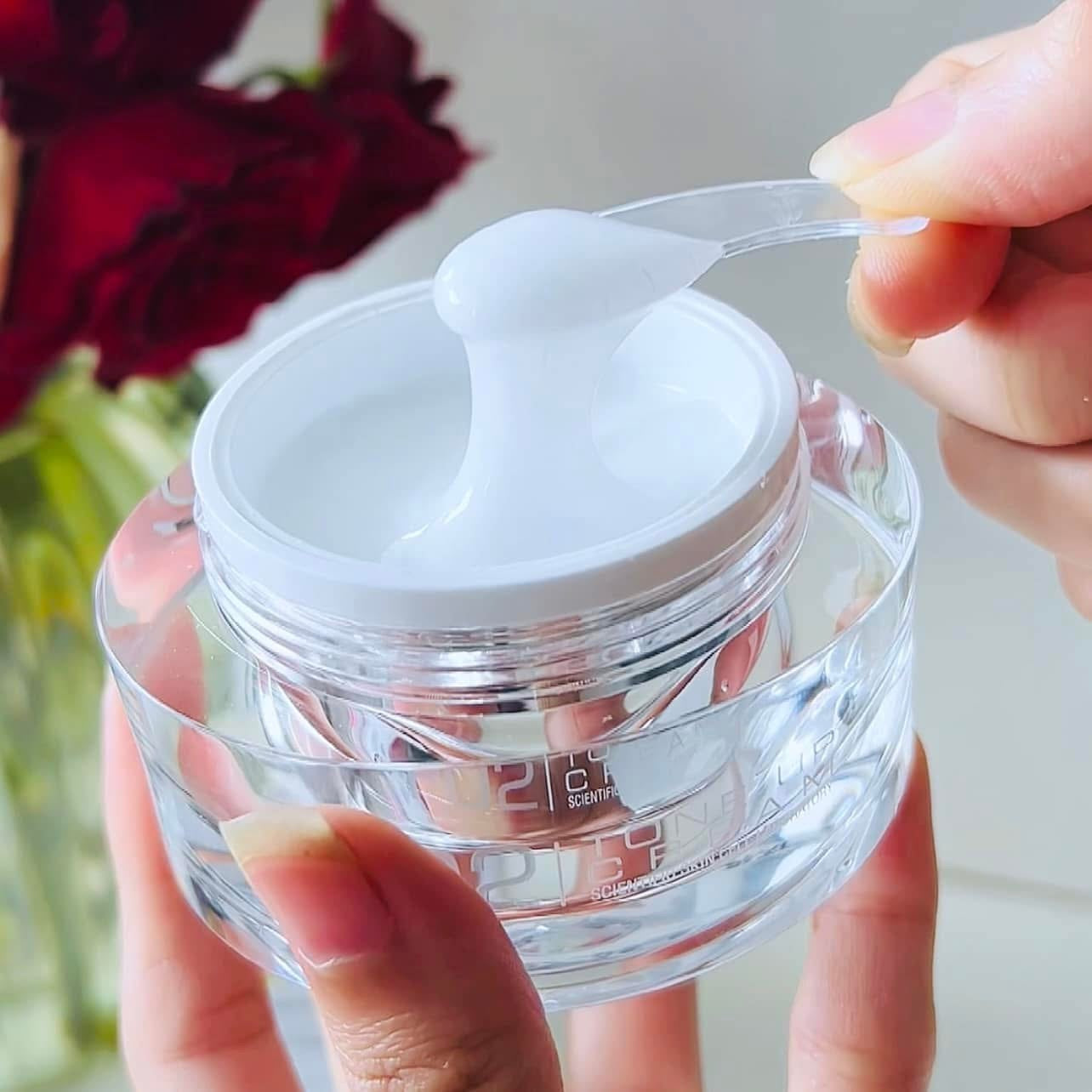 KEM DƯỠNG TRẮNG NÂNG TÔNG - PO2 WHITENING TONE UP CREAM